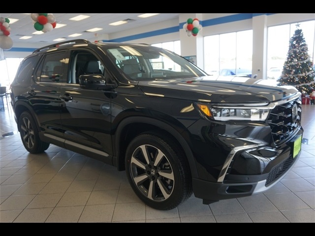 2025 Honda Pilot Touring's photo