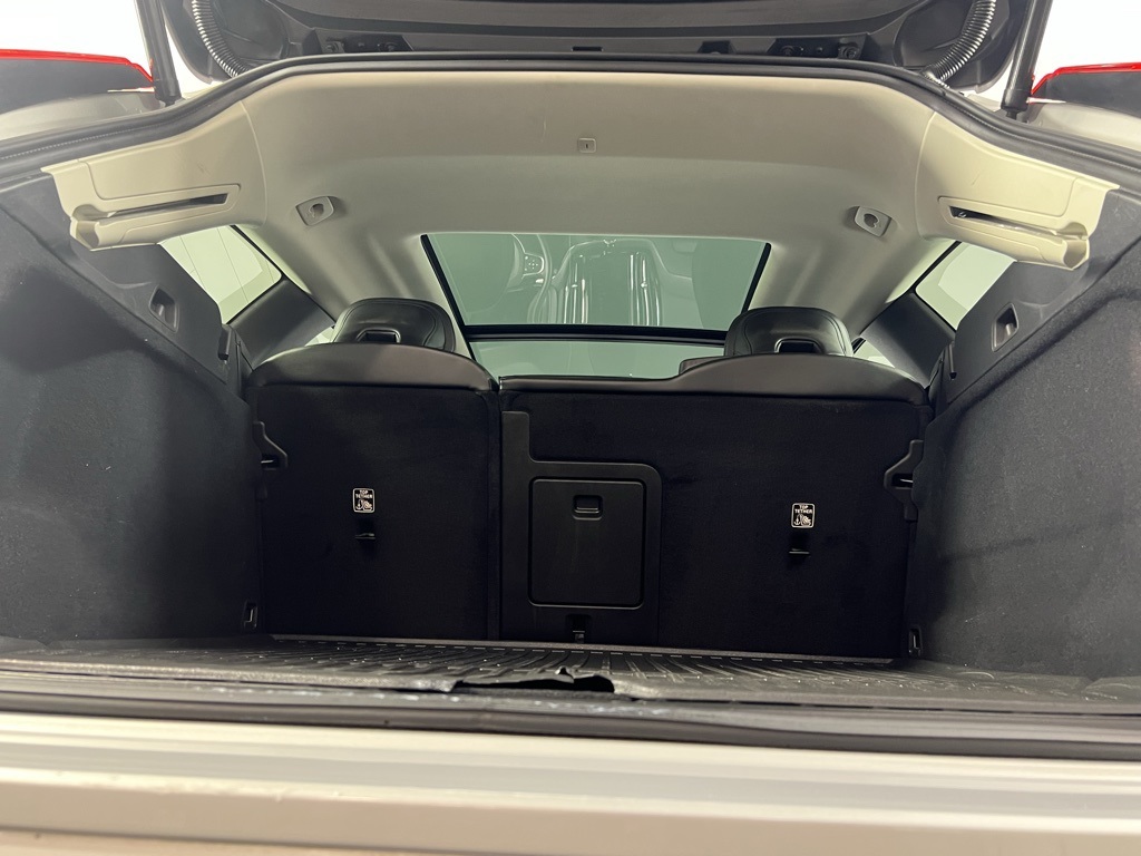 2024 Volvo XC60 B5 Core photo 26