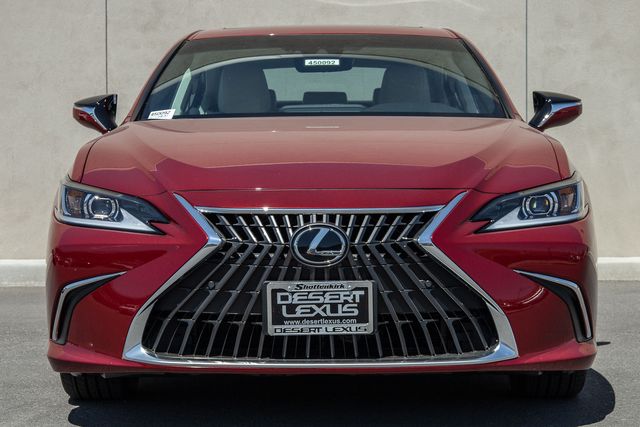 2025 Lexus ES 300h photo 2