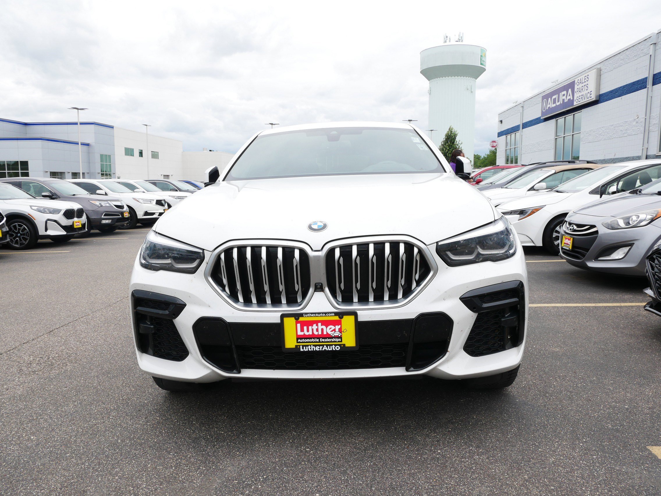 Used 2023 BMW X6 40i with VIN 5UXCY6C09P9S08189 for sale in Vadnais Heights, Minnesota