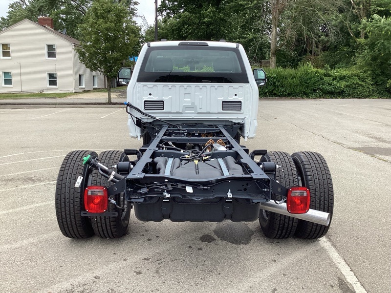 2024 Ford F-350 photo 6