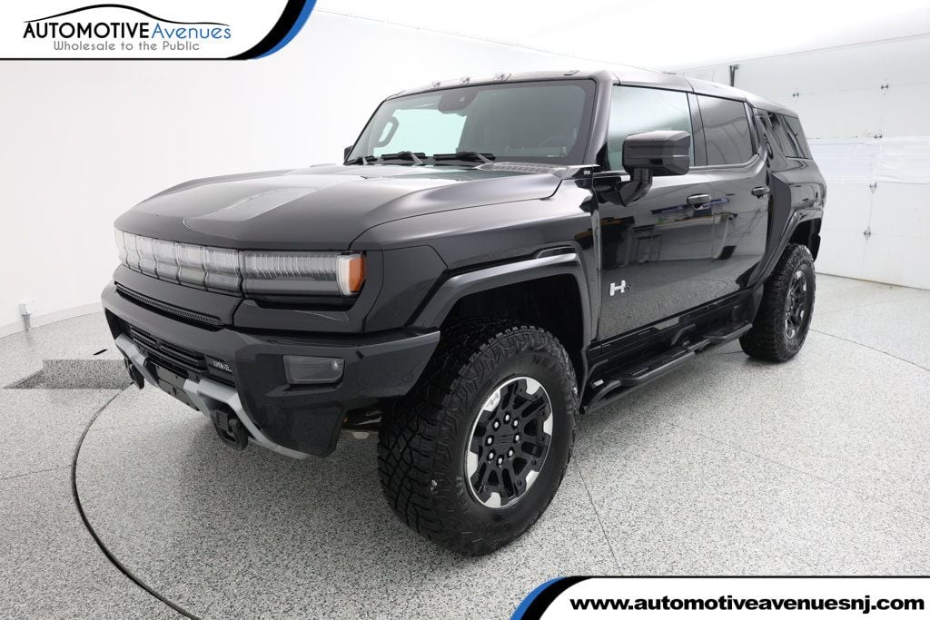 2025 GMC HUMMER EV 2X's photo