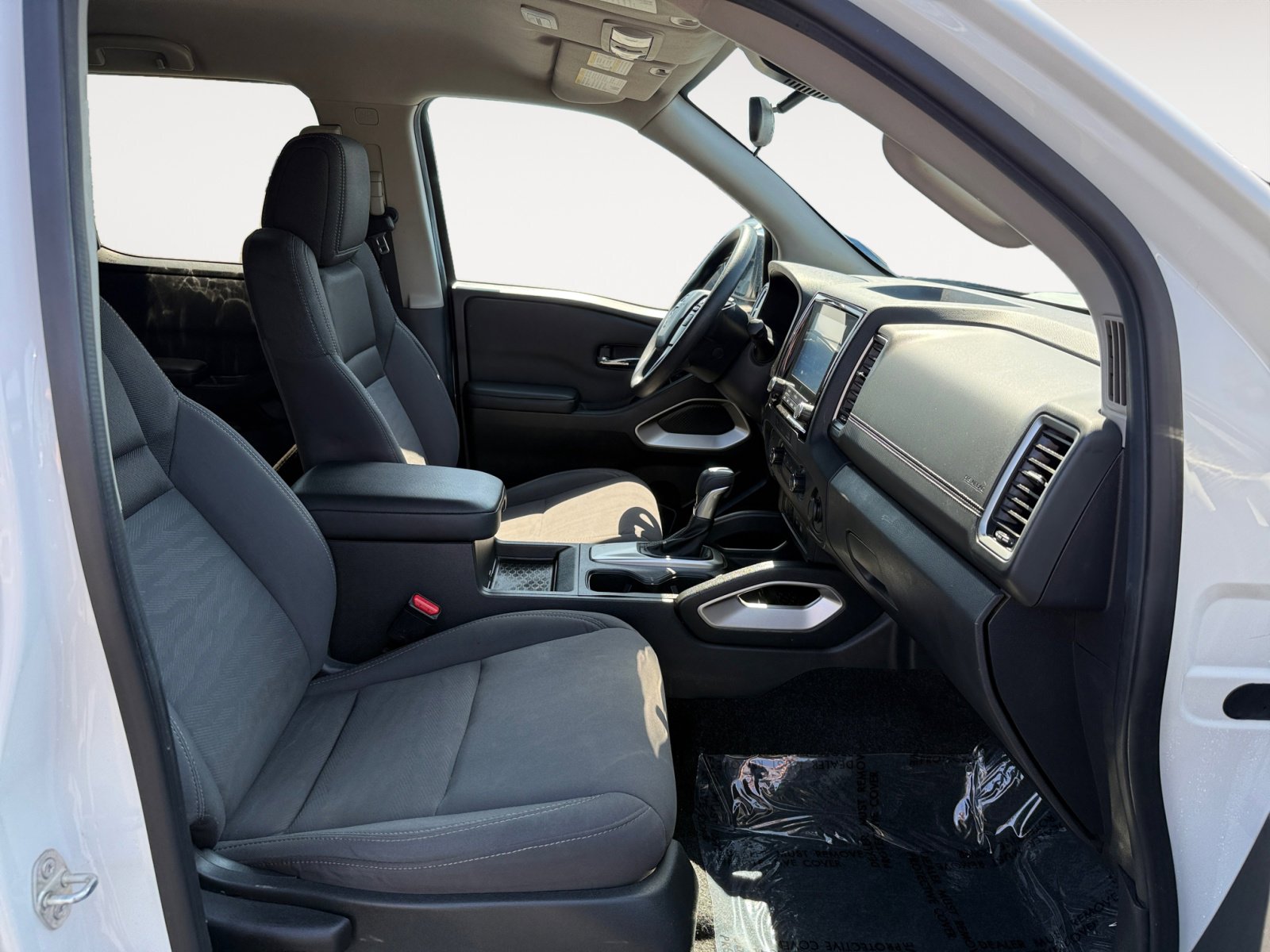 2023 Nissan Frontier SV photo 18