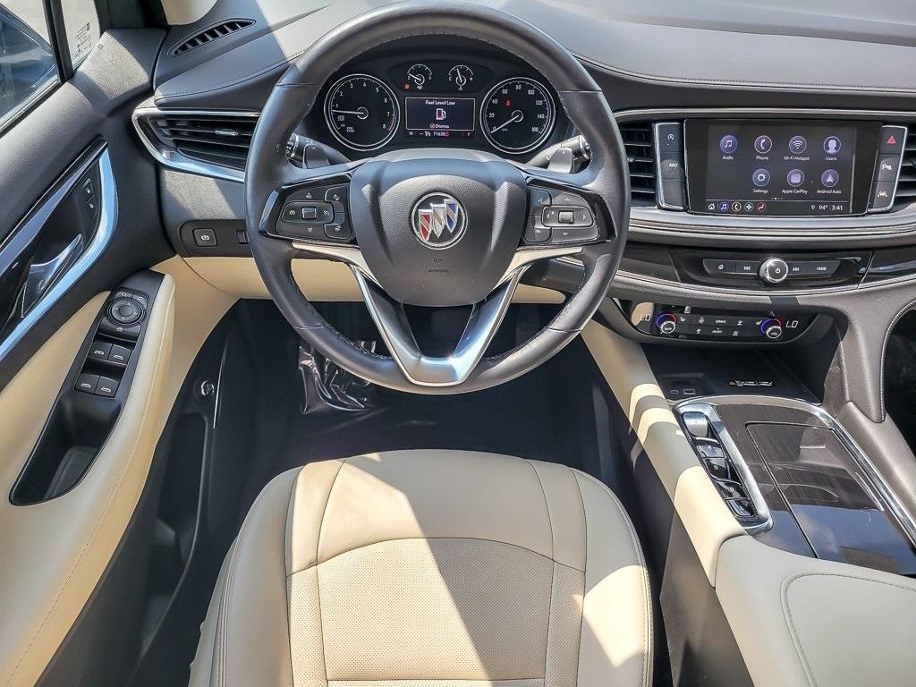 2023 Buick Enclave Essence photo 10