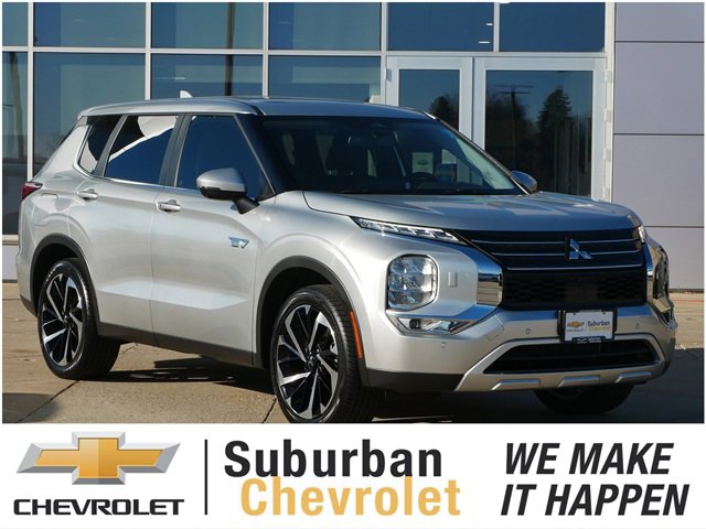 2023 Mitsubishi Outlander Plug-In Hybrid SE's photo