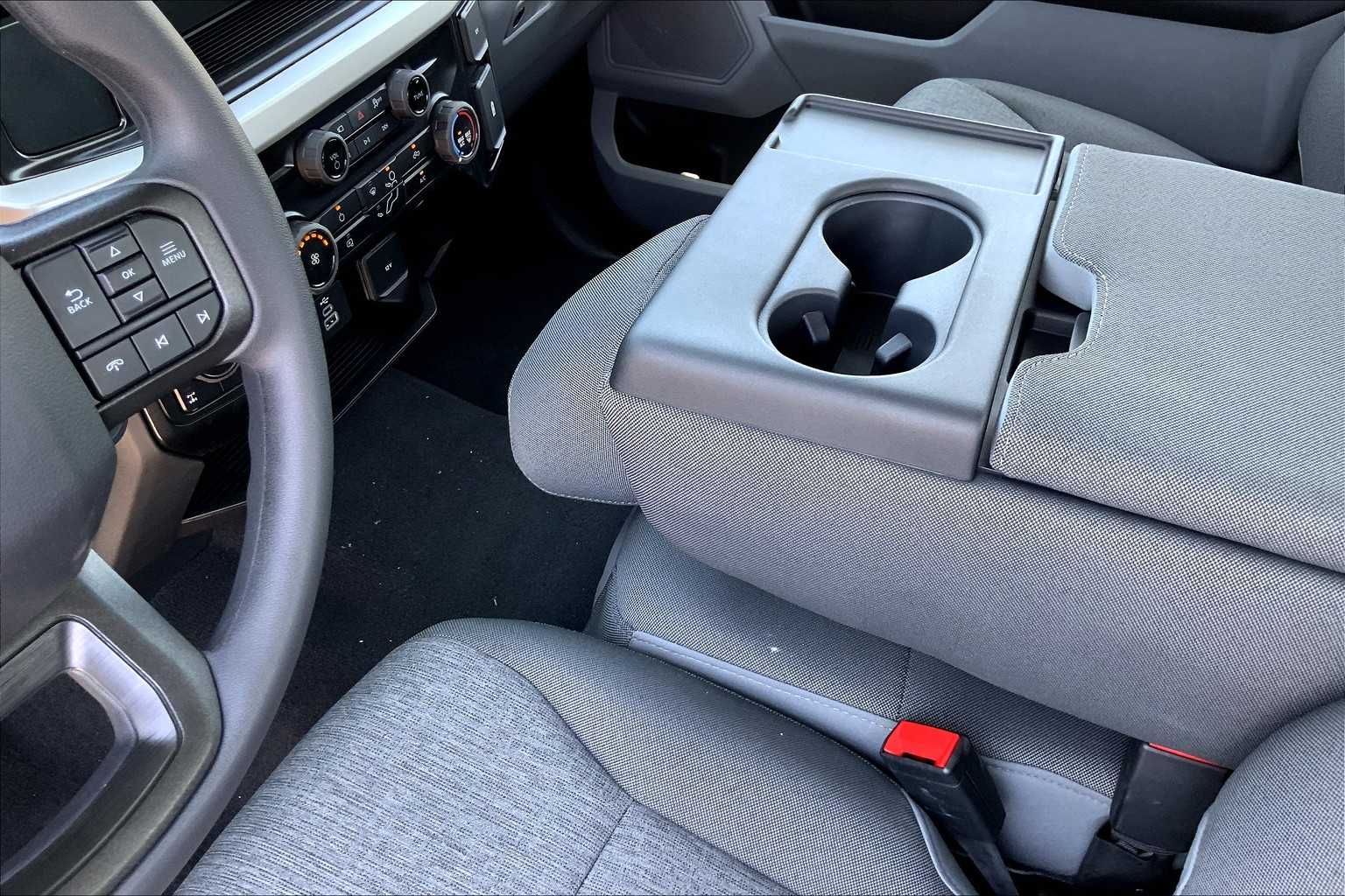 2025 Ford F-250 XL photo 7