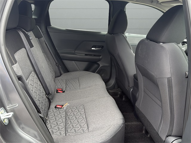 2025 Nissan Kicks SV photo 25