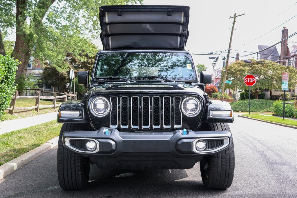 2023 Jeep Wrangler Sahara 4xe photo 9