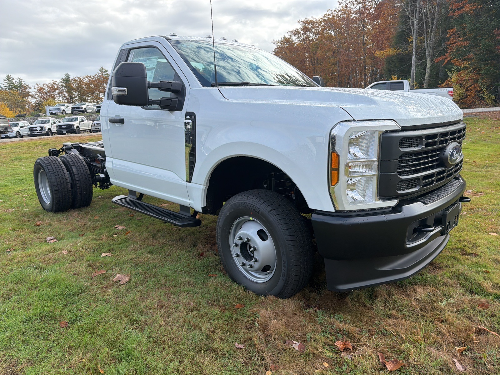 2026 Ford F-350 Super Duty Chassis Cab XL's photo