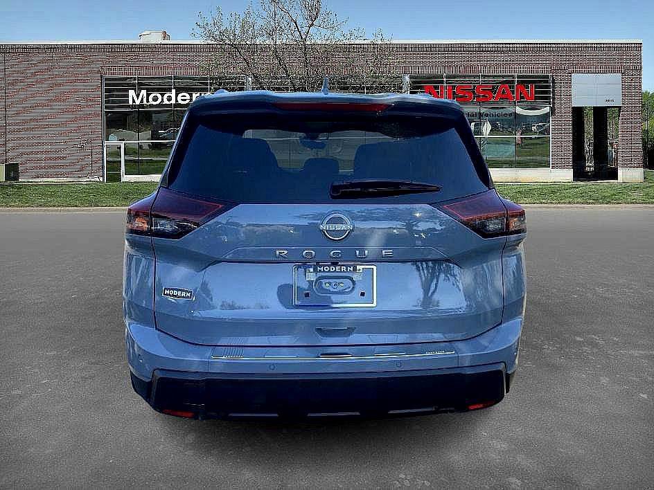2026 Nissan Rogue SV photo 3