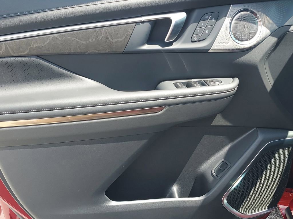 2026 Buick Enclave Avenir photo 42