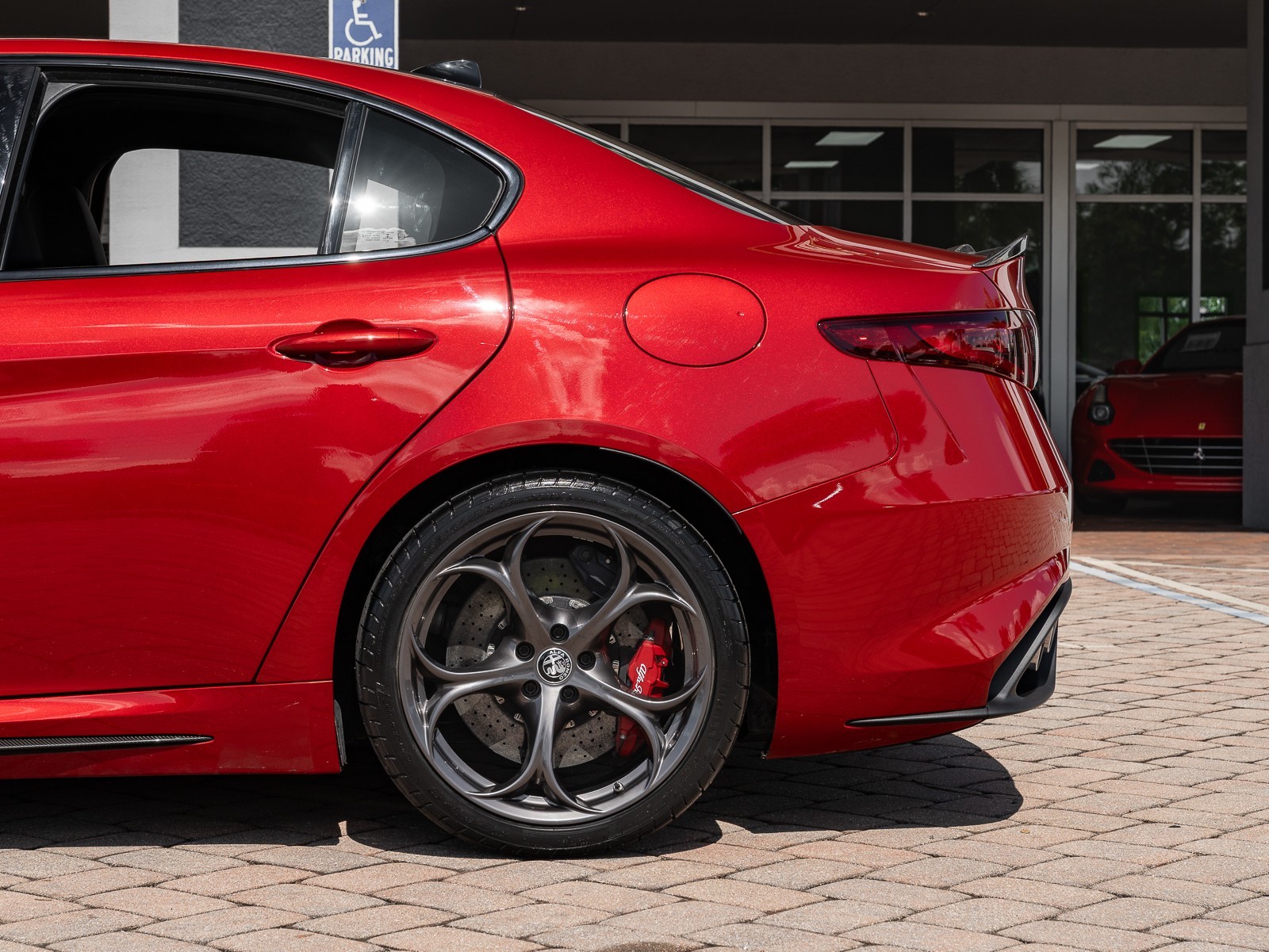 2020 Alfa Romeo Giulia Quadrifoglio photo 11