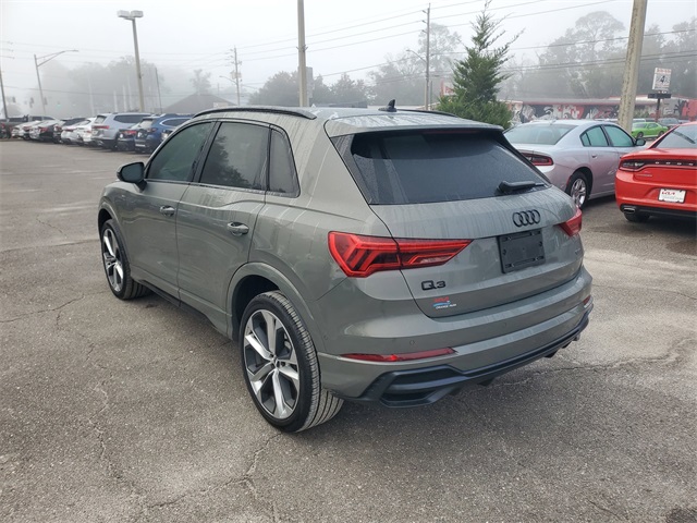 2021 Audi Q3 S line Premium Plus photo 3