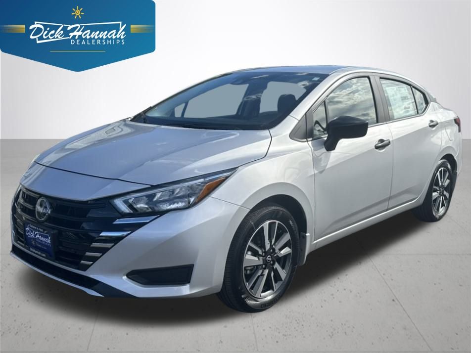 2025 Nissan Versa Sedan S's photo