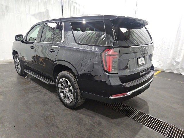 2025 Chevrolet Tahoe LS photo 4