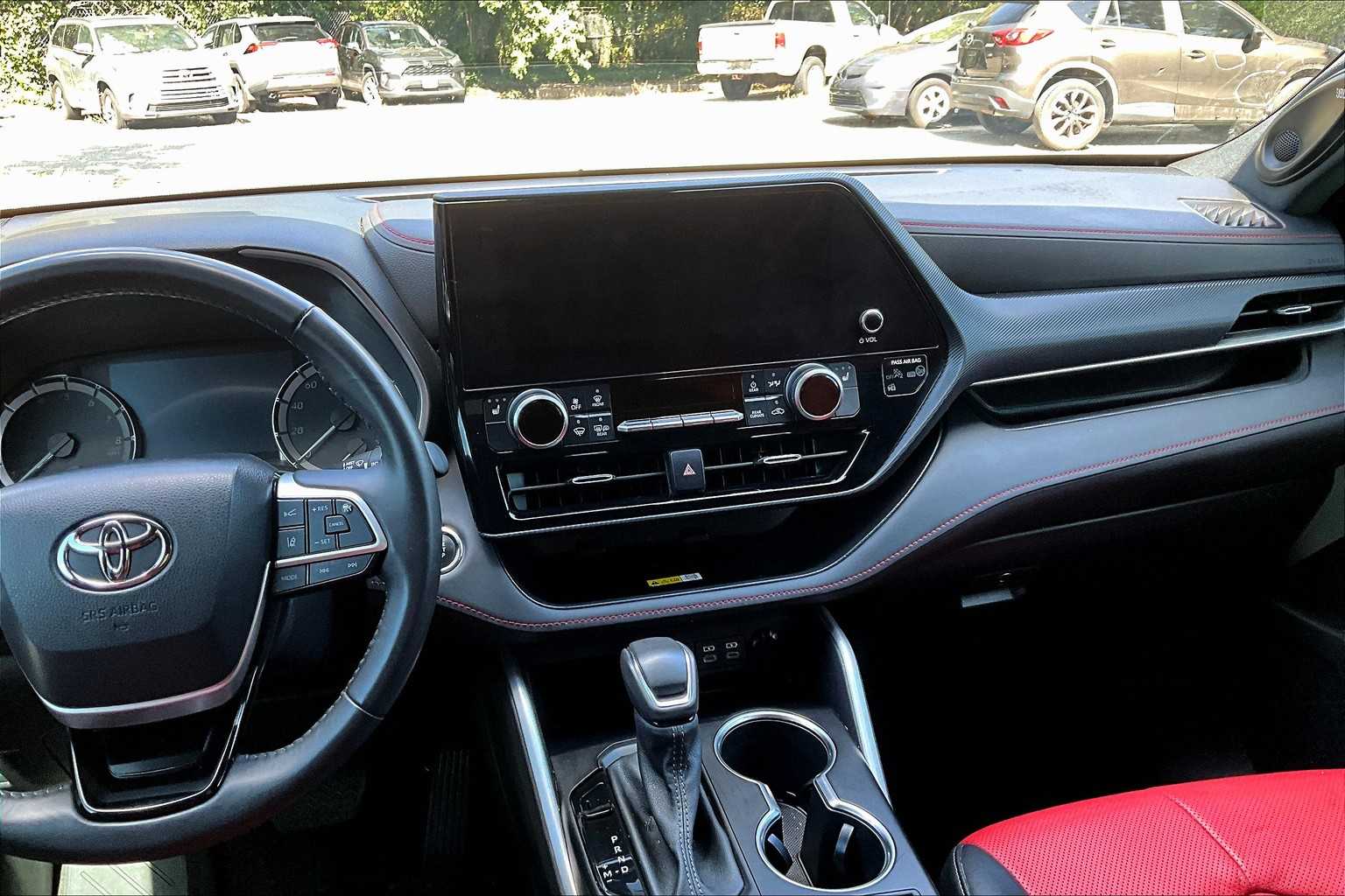 2023 Toyota Highlander XSE photo 6