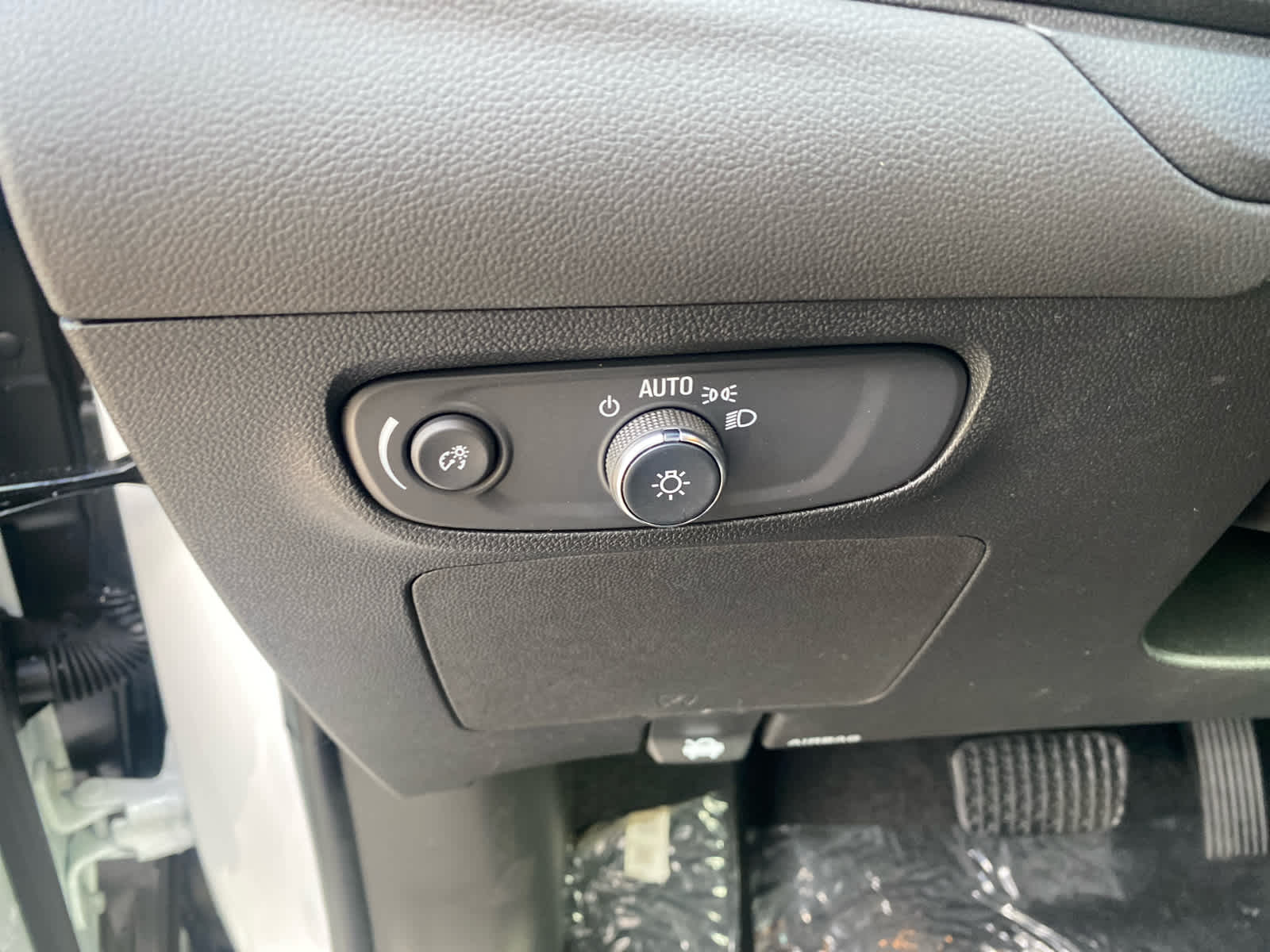 2026 Buick Encore GX Sport Touring photo 14