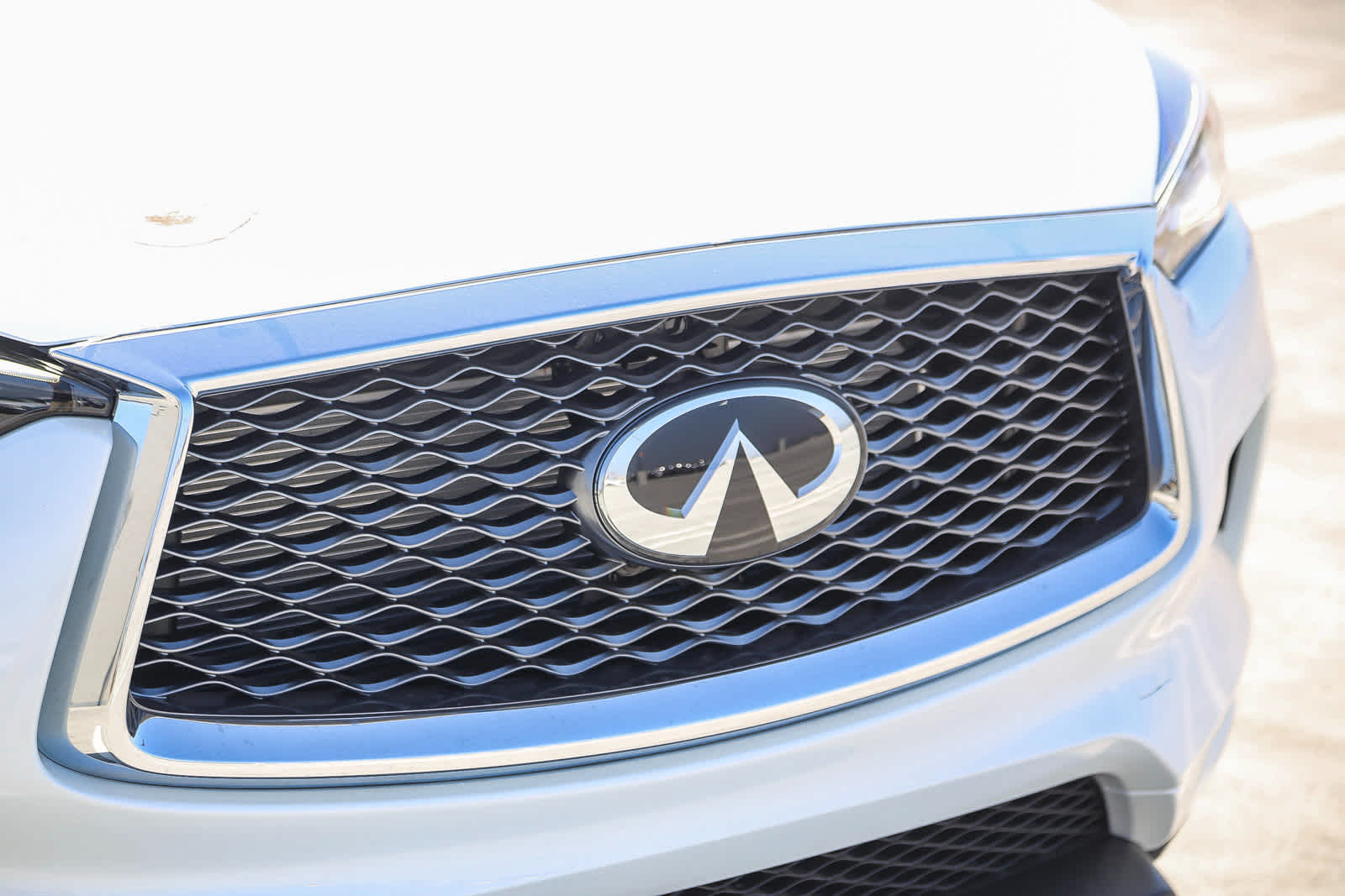 2025 Infiniti QX50 Luxe AWD photo 5