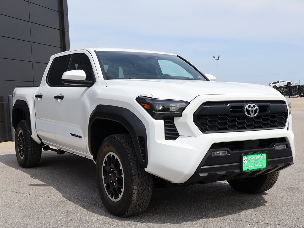 2025 Toyota Tacoma TRD Off-Road photo 6