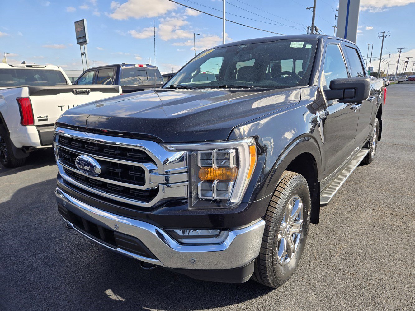 2022 Ford F-150 XLT photo 2