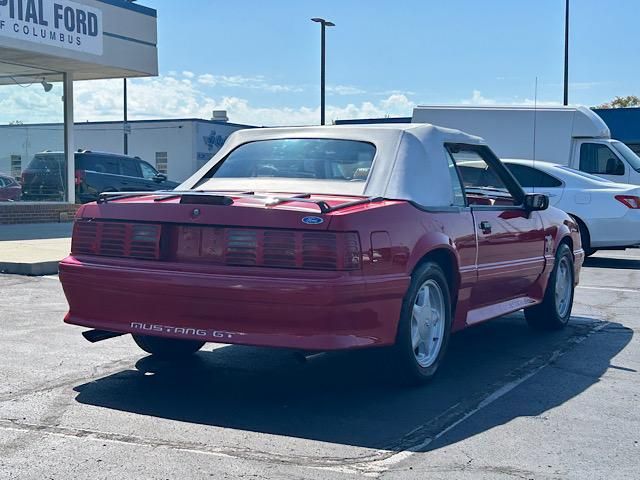 1992 Ford Mustang GT photo 9