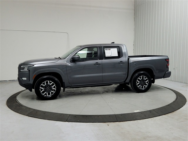 2024 Nissan Frontier SL photo 4