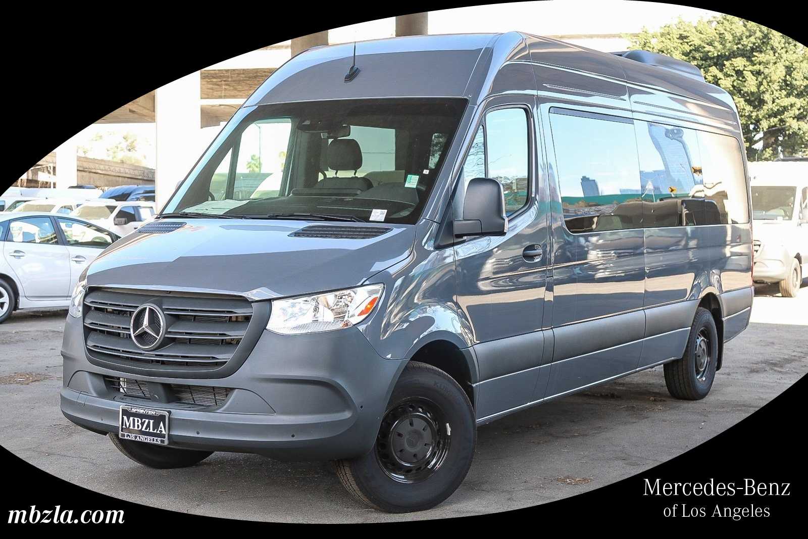 2024 Mercedes-Benz Sprinter Passenger Van Base's photo