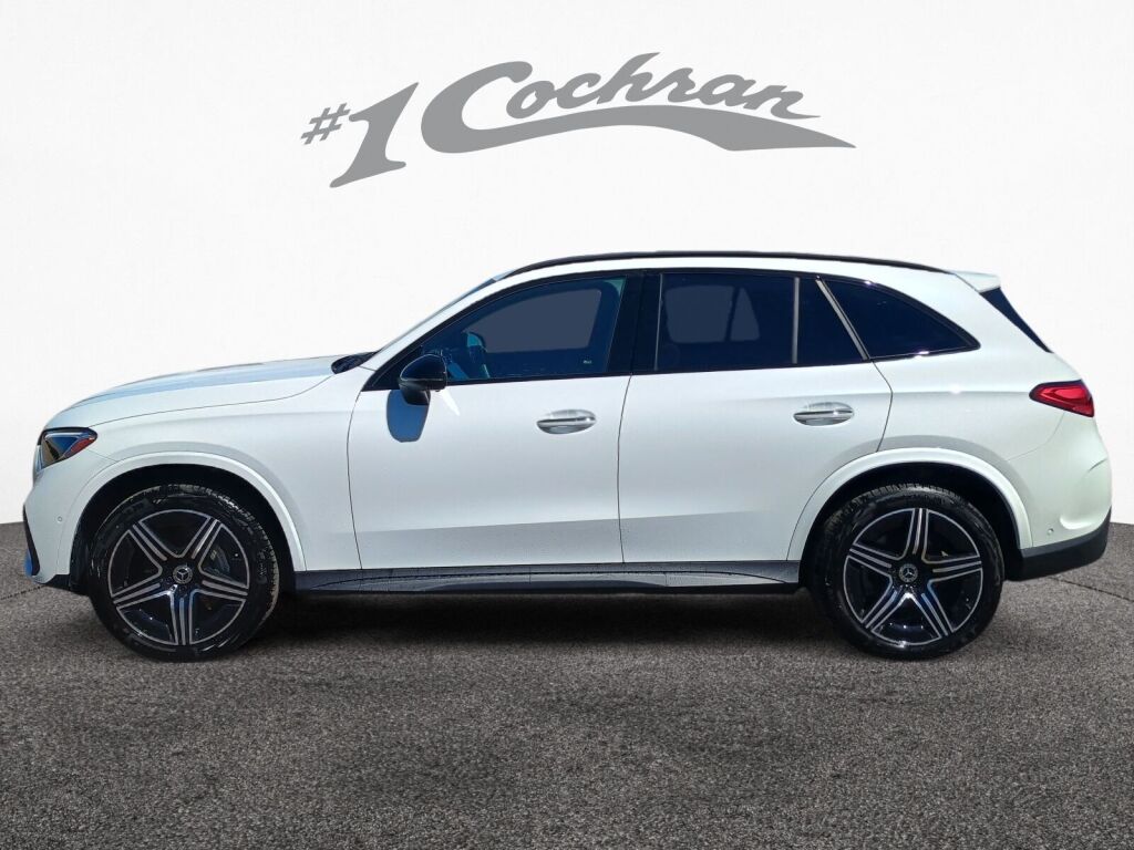 2025 Mercedes Benz GLC 300 4MATIC photo 4