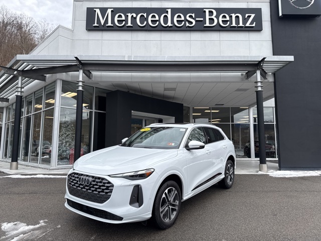 2025 Audi New Q5 Premium's photo