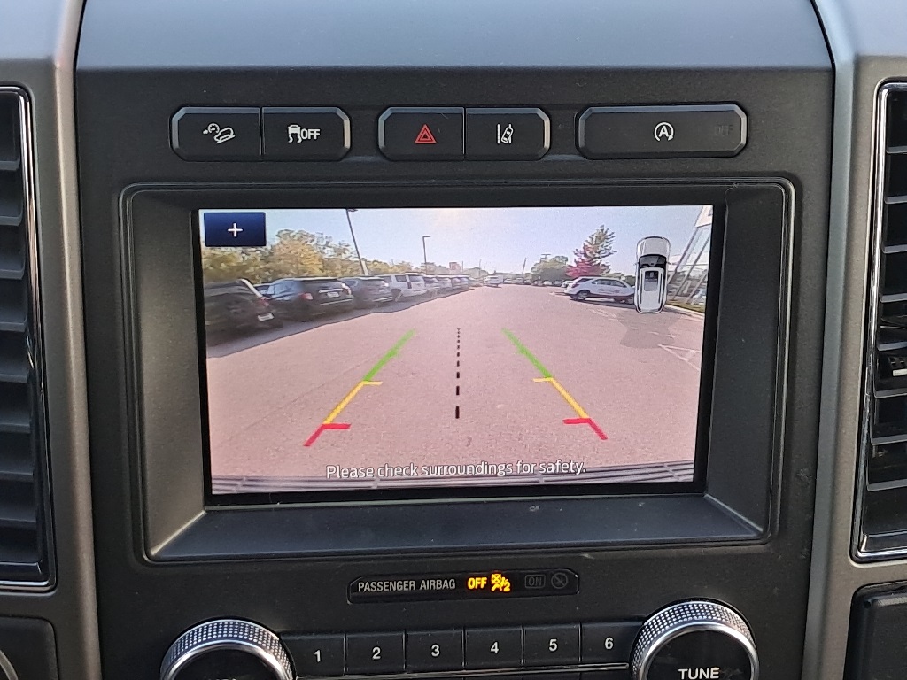 2020 Ford Expedition XLT photo 18