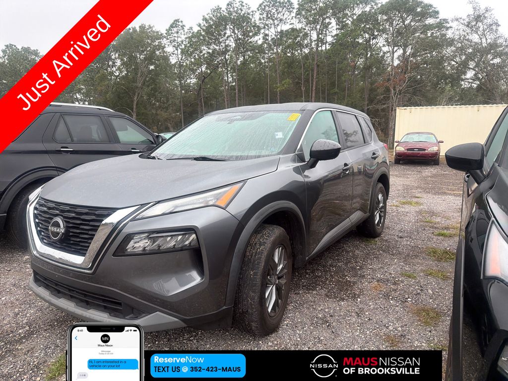 2023 Nissan Rogue S's photo