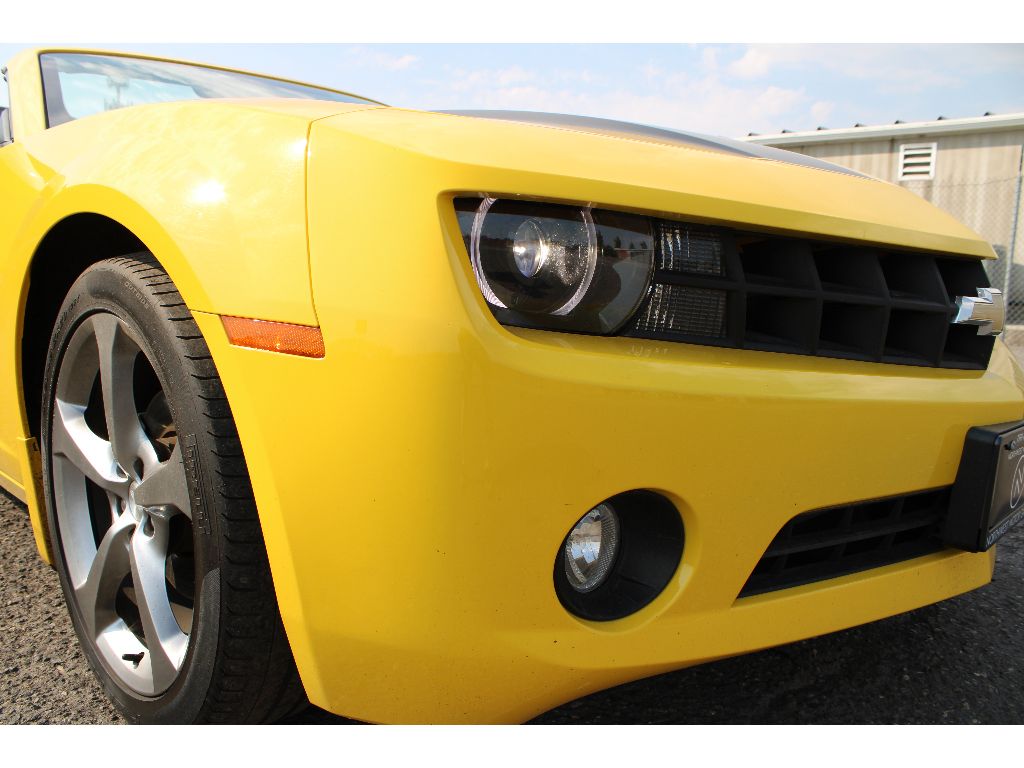 2013 Chevrolet Camaro 2LT photo 27