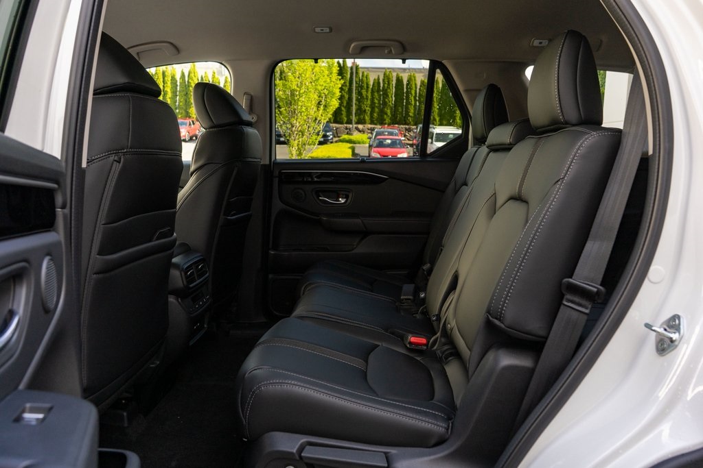 2025 Honda Pilot EX-L photo 11