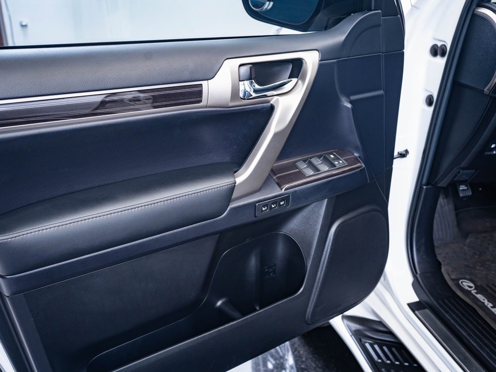 2021 Lexus GX 460 Luxury photo 13