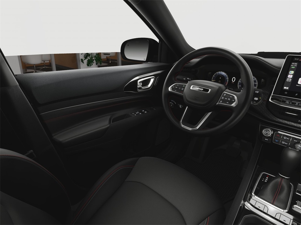2025 Jeep Compass Trailhawk photo 18