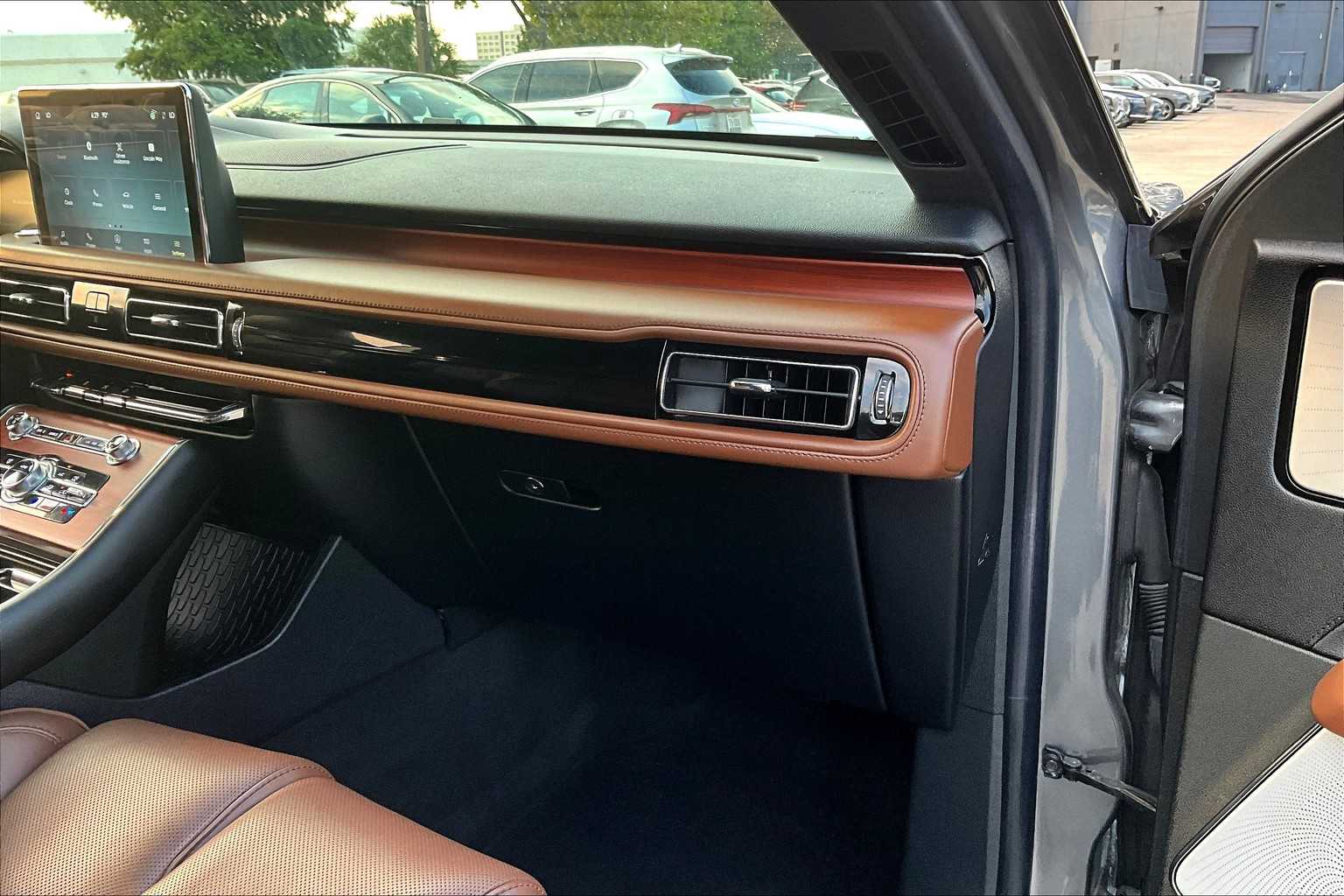 2022 Lincoln Aviator Reserve photo 17