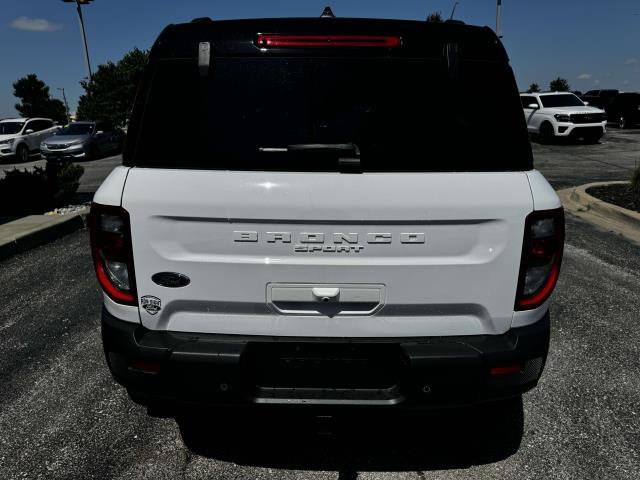2025 Ford Bronco Sport Outer Banks photo 4