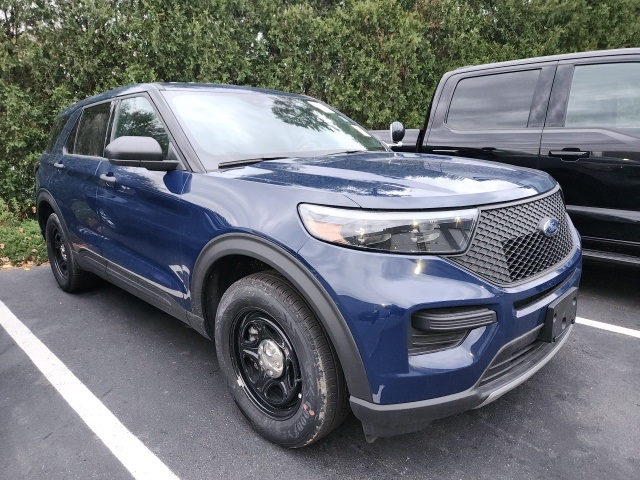2025 Ford Explorer photo 2