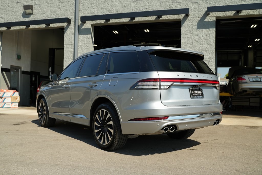 2022 Lincoln Aviator Black Label Grand Touring photo 9