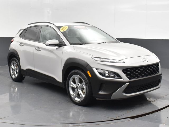 2023 Hyundai Kona SEL photo 2
