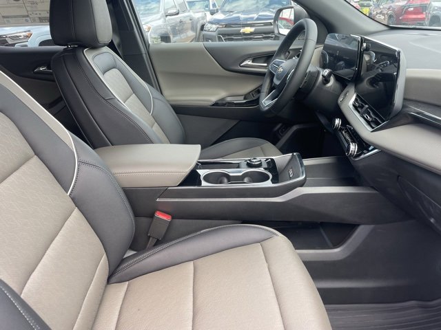 2026 Chevrolet Equinox LT photo 17
