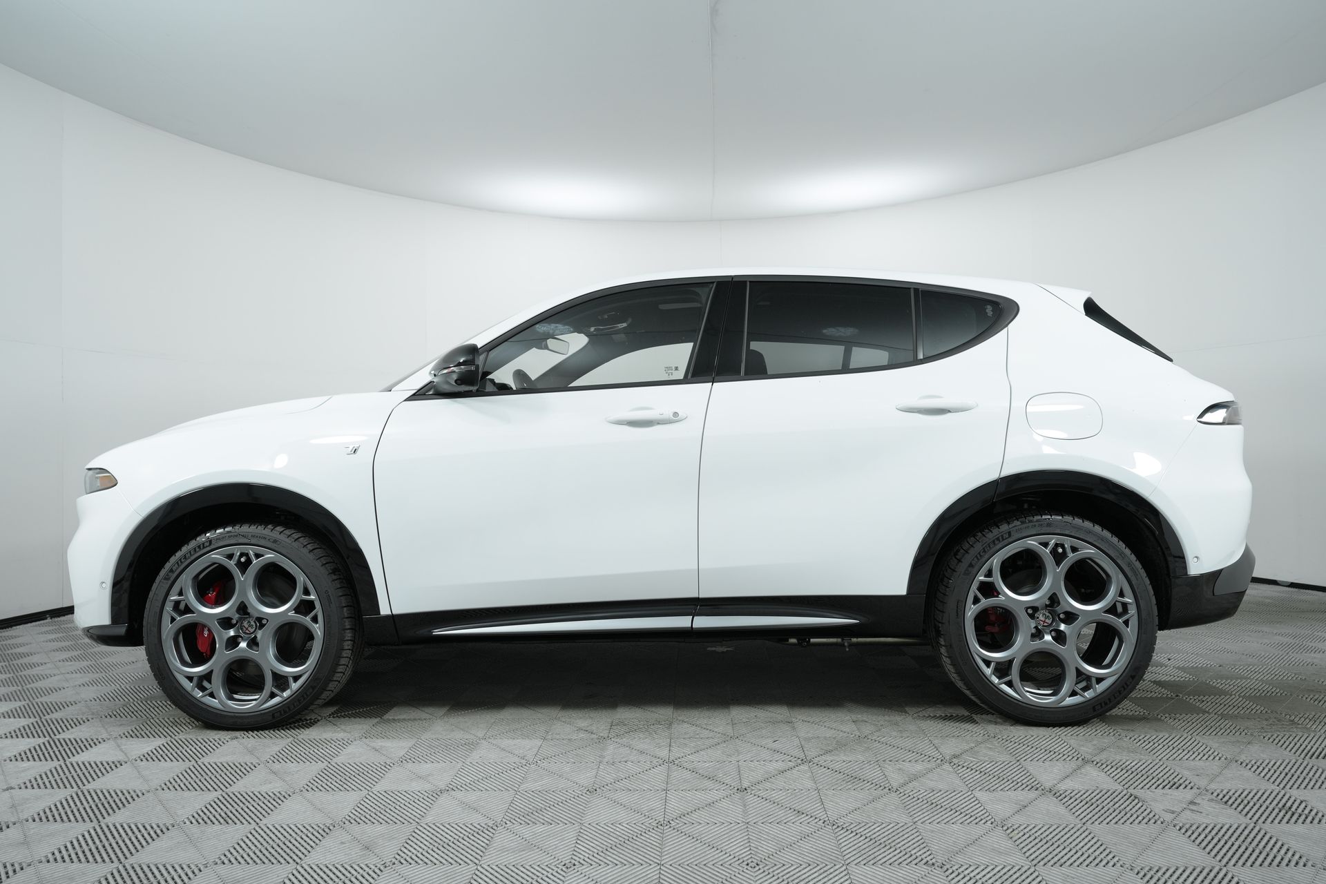 2024 Alfa Romeo Tonale Ti photo 3