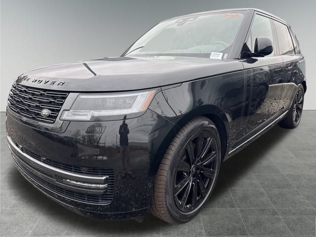 2025 Land Rover Range Rover SE's photo