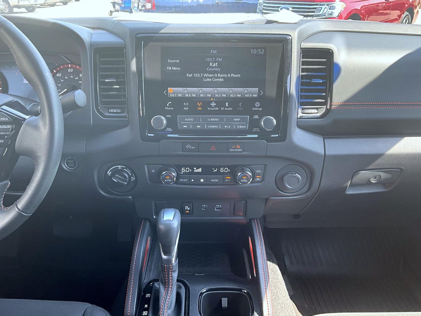 2023 Nissan Frontier PRO-4X photo 11