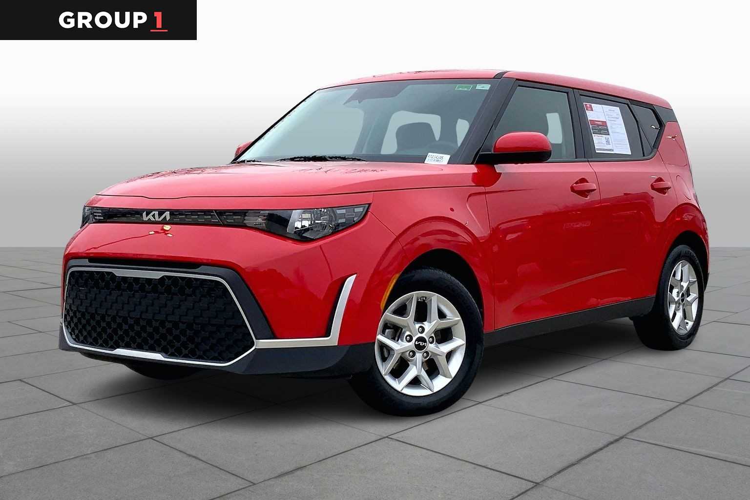 2024 Kia Soul LX's photo