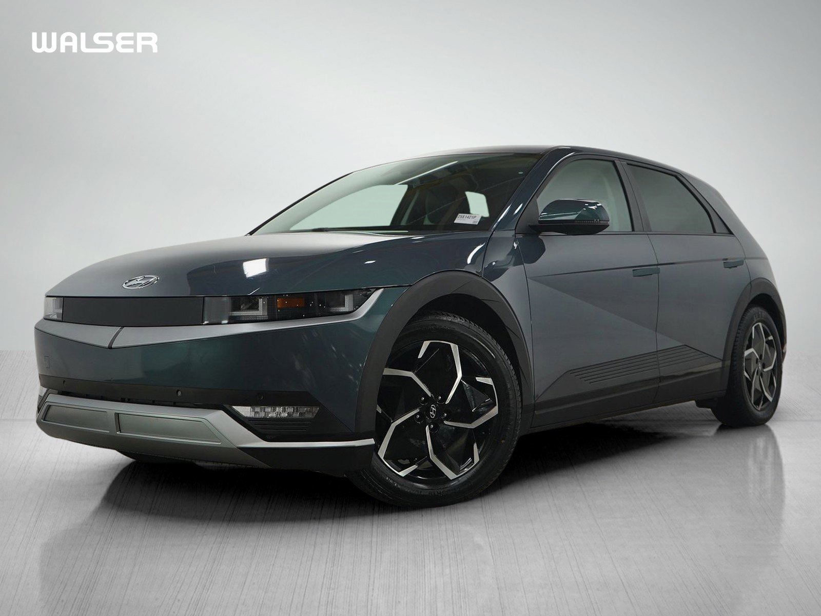 2023 Hyundai IONIQ 5 SEL's photo