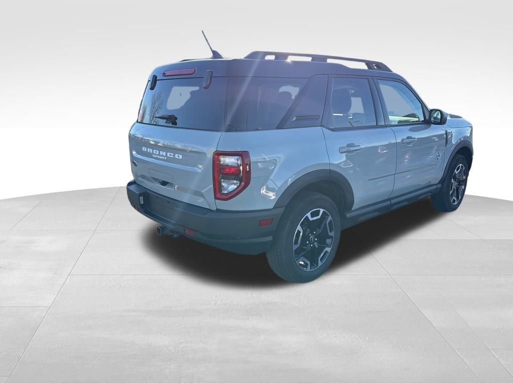 2022 Ford Bronco Sport Outer Banks photo 3