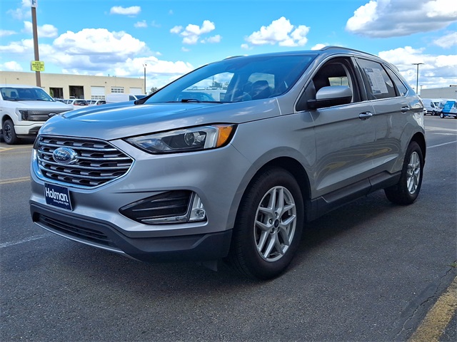 2022 Ford Edge SEL photo 4