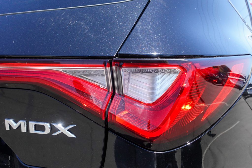 2024 Acura MDX SH-AWD photo 5