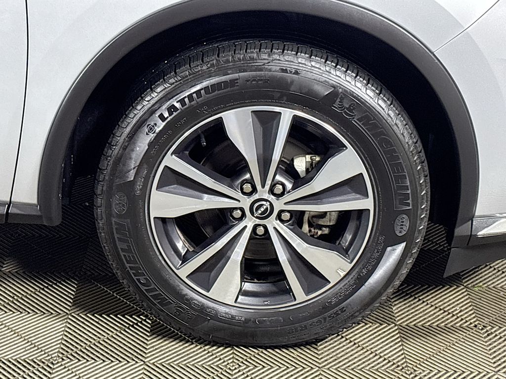 2023 Nissan Murano SV photo 21
